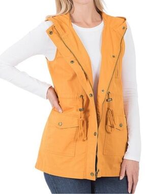 Zenana Outfitters Sleeveless Hooded Utility Vest in Mustard